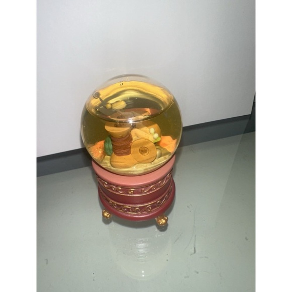 Disney Store Exclusive Mini Tinker Bell Snow Globe Fairies Edition sewing thread - Picture 3 of 6